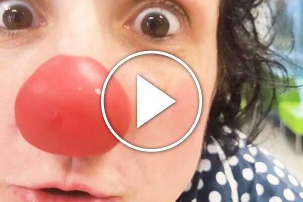 Clownin Jacqueline auf der Suche.
