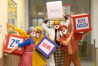 Clowns der ROTE NASEN anlässlich des Jubiläums im orthopädischen Spital Wien-Speising.