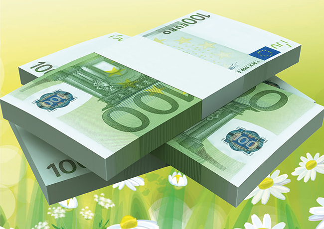 Hauptgewinn: gestapelte 100 € Scheine